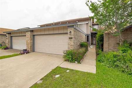 1082 Verbena DR Austin, TX 78750