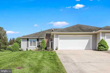 3850 Farmstead Dr Fayetteville, PA 17222