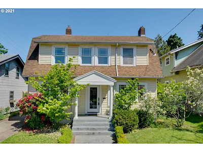 7052 N Albina Ave Portland, OR 97217