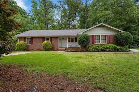 3124 Periwinkle Dr Snellville, GA 30078