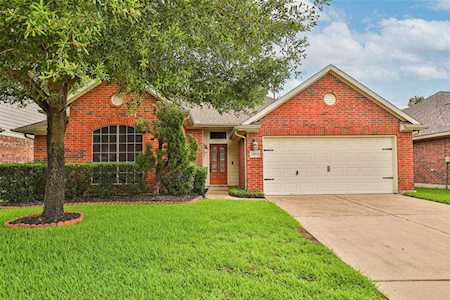 13018 Wortham Brook Ln Houston, TX 77065