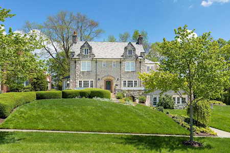 2074 Yorkshire Road Upper Arlington, OH 43221
