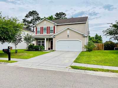 5105 Village Crier Ln Summerville, SC 29485