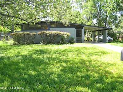 7052 Clovis Rd Jacksonville, FL 32205