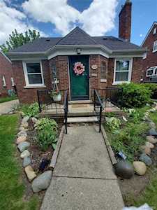 2763 22nd St Wyandotte, MI 48192
