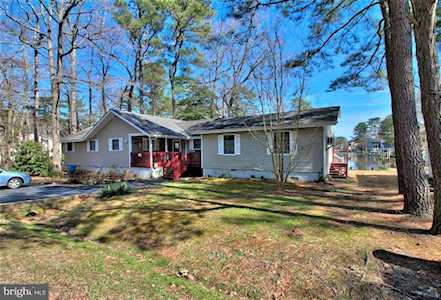 31 Seabreeze Rd Ocean Pines, MD 21811
