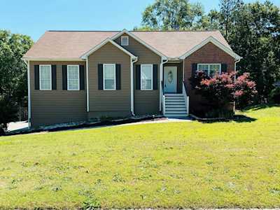 64 Leighs Grove Way Grayson, GA 30017