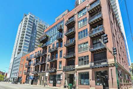 300 W Grand Ave #403 Chicago, IL 60654