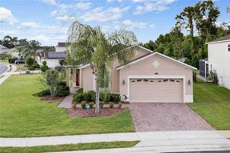 747 Brookeshire Dr Davenport, FL 33837