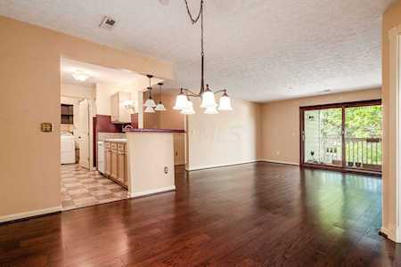 2317 Vicente Court Columbus, OH 43235
