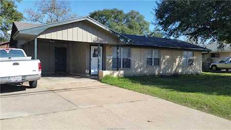 1716 E E William J Bryan Parkway Bryan, TX 77803