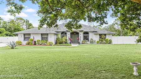 2645 Fawn Lake Boulevard Mims, FL 32754