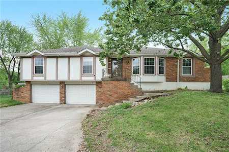 7805 N Garfield Ave Kansas City, MO 64118