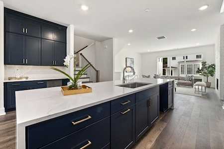 3667 Peachtree Rd NE #16 Atlanta, GA 30319