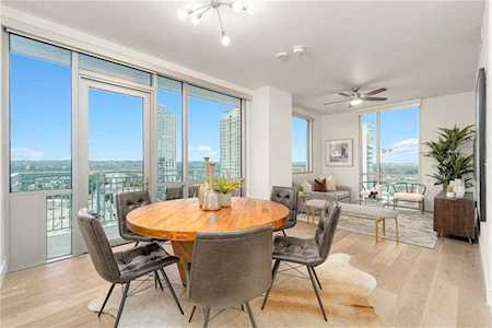 222 West Ave #2312 Austin, TX 78701