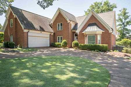 3009 Carnton Dr Germantown, TN 38138