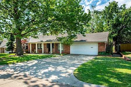 2208 NW 56th Terrace Oklahoma City, OK 73112
