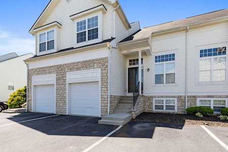 8257 Deering Oaks Drive Blacklick, OH 43004