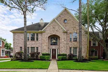 17911 Mossy Ridge Ln Houston, TX 77095