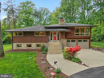16208 Old Orchard Rd Silver Spring, MD 20905