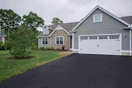 4 Country Club Ln. #4 Lakeville, MA 02347