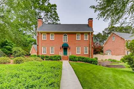 5274 Bowers Brook Dr Lilburn, GA 30047