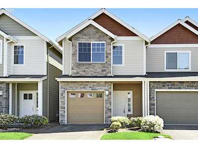 2542 NW 1st Dr Gresham, OR 97030