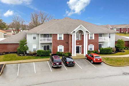 9601 Preston Spring Dr #204 Louisville, KY 40229