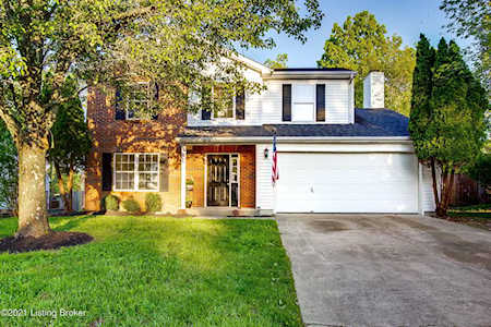 308 Crystal Wash Dr La Grange, KY 40031
