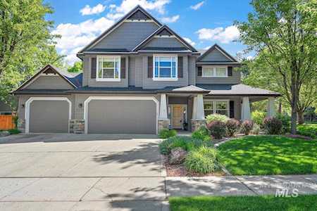 1578 N Crosswater Way Eagle, ID 83616