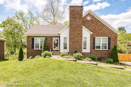 1110 Cliffwood Dr Goshen, KY 40026