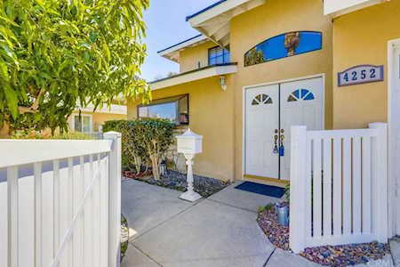 4252 Emerald Circle Cypress, CA 90630