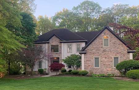 8795 Filiz Lane Powell, OH 43065