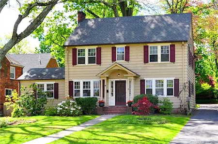65 Arnoldale Road West Hartford, CT 06119
