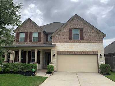 10122 Naples Cliff Ct Cypress, TX 77433