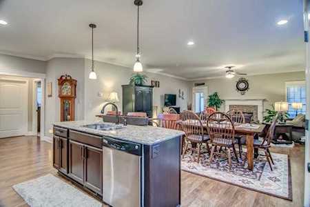 254 Turnberry Cir Clarksville, TN 37043