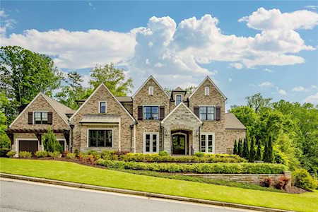 3858 Teesdale Ct Sandy Springs, GA 30350