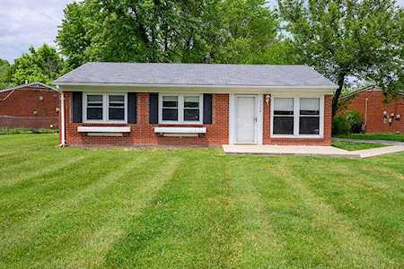 5520 Ailanthus Trail Louisville, KY 40219
