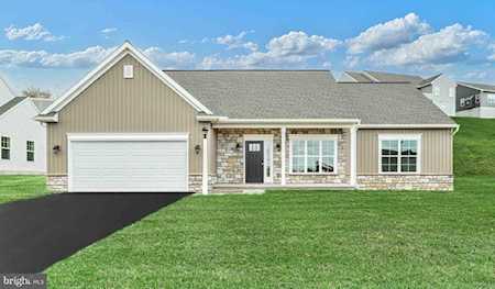 282 Sweet Birch Ln Womelsdorf, PA 19567