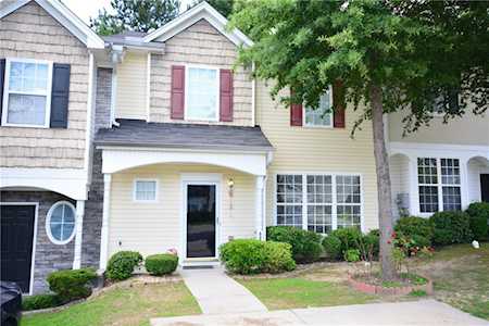 6073 Camden Forrest Riverdale, GA 30296
