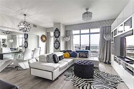 603 Davis ST #1702 Austin, TX 78701