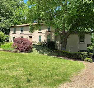 1325 Oakhaven Dr Roswell, GA 30075