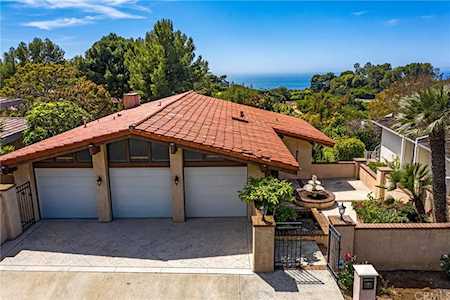 1921 Via Estudillo Palos Verdes Estates, CA 90274