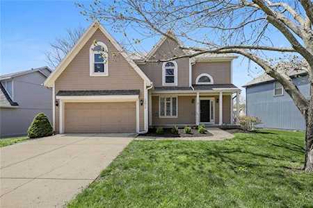12812 S Widmer St Olathe, KS 66062