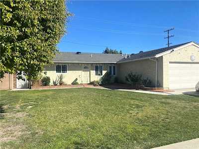 10424 Carlotta Ave Buena Park, CA 90620