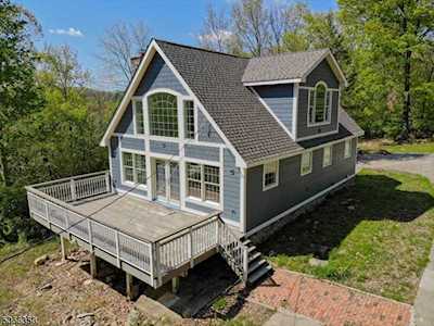 70 Espanong Road Jefferson Twp., NJ 07849