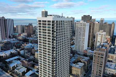 88 W Schiller St #1407L Chicago, IL 60610