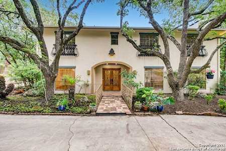 4004 Shady Oak St San Antonio, TX 78229