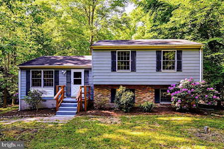 24958 Gallant Man Dr Hollywood, MD 20636