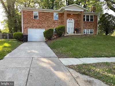 4815 Parkmont Ln Upper Marlboro, MD 20772